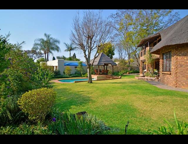 4 BEDROOM HOUSE FOR SALE IN FOURWAYS GARDENS